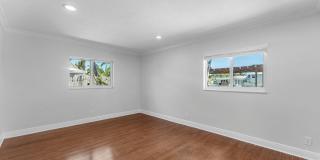 1525 SE 6th Street Gallery 21