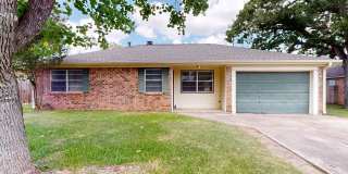 1107 Braeswood Dr Gallery 1
