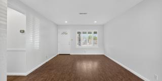 899 Ebbets Drive Gallery 3
