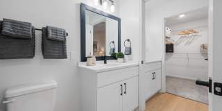 Avana Lexington Gallery 43