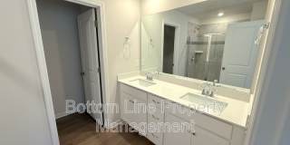 15708 Country House St Gallery 17