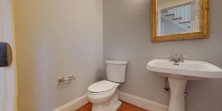 Stunning Brick Home in Cotswold in Quiet cul-de-sac Gallery 6