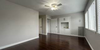 Grand 5 Bedroom Home Featuring 19ft Ceilings, Family Room & Main-Level Suite Gallery 56