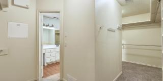 6115 100th Street Gallery 21
