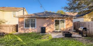 Fully Furnished 3 Bedroom near Greenbelt in Southeast Austin- Easy Access to 35! Gallery 22