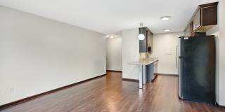 2800 Girard Gallery 26