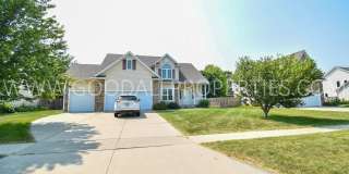 Spacious 4-Bedroom Johnston Home with 3-Car Garage Gallery 35