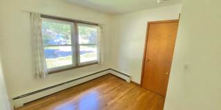 3 Bedroom House South End Neighborhood Burlington Available in September 5th! Gallery 18
