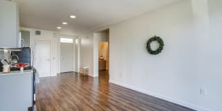 4801 Shattuck Gallery 35