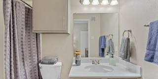 Huntington Meadows Apartment Homes Gallery 13