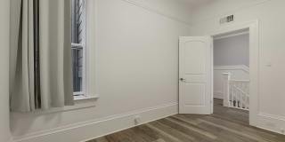 1614 Washington Street Gallery 26