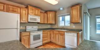 Large Townhome Gallery 5