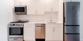 600 Washington Gallery 7