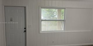 4000 Greenwood Ave Gallery 1