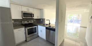 14010 NE 3rd Ct Gallery 1