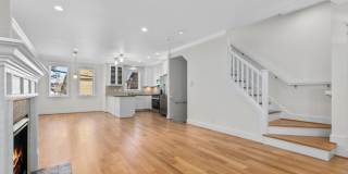 3Bd/3Ba Seattle Townhouse Gallery 10