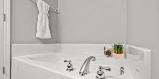 1052 Mica Lamp Court Gallery 17