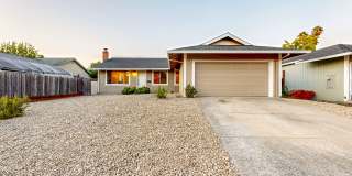 Bright 4 Bedroom 2 Full Bathroom Home with 2 Car Garage! Gallery 1