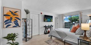 1334 Collins Ave Gallery 16