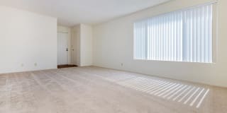 Emerald West Apartments Gallery 10