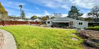 Spacious three bedroom home in desirable Windsor neighborhood! Gallery 42