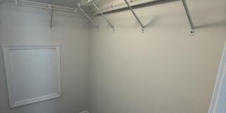 911 LAKE FRONT Drive Gallery 14