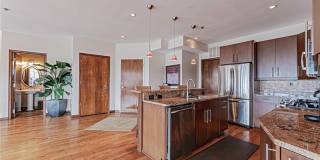 701 W Lakeside Avenue Gallery 5