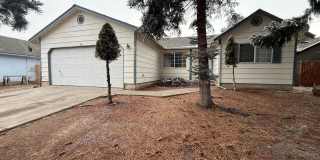 3 Bed/2 Bath Single Level Home with Fenced Backyard Gallery 1