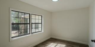 599 Carolina Avenue Gallery 13