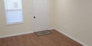 Updated, 2 BR, 1 BA home with large fenced yard & 1 car Garage. 1538 Longfield Ave, Louisville, KY 40215 Gallery 4