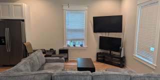 1620 A Catawba Street Gallery 16