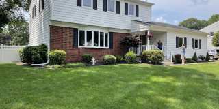 104 Pear Street Gallery 1