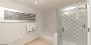 207 W WASHINGTON Square Gallery 24