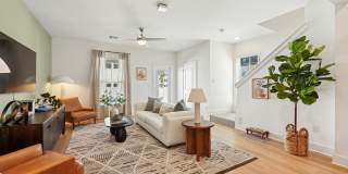 Maggie Towns Gallery 7