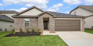 Well-Located 4-Bedroom Home with Natural Light and Spacious Backyard Gallery 1