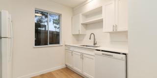 Crestwood Place Gallery 39
