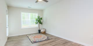 Arboretum West Gallery 42