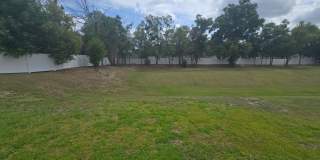 4 bed 2 bath home Gallery 19
