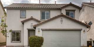 Beautiful 3 bedroom, 2.5 bath 2 story home! Beautiful 3 bedroom, 2.5 bath 2 story home! Gallery 1