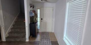4 Bedroom 3.5 Bathroom Duplex Gallery 21