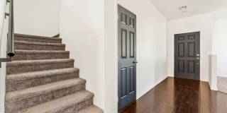 Check this Beautiful 2 story Home in a corner lot at end of the street Gallery 19