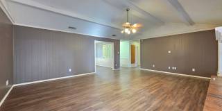 FOR LEASE - Spacious  3/2/2 IN RAINTREE Gallery 5
