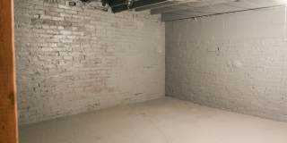 1011 N Broadway Gallery 14
