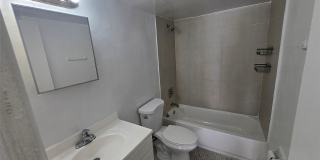 16951 Northeast 18th Avenue Gallery 5