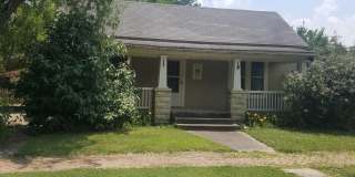 Nice 2 bedroom 1 bath Home with carport. Gallery 1