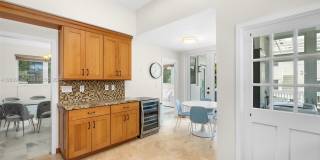 4340 Pine Tree Dr Gallery 12