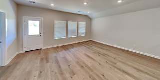 Very Nice 4 Bedroom 2 Bath Home in Yukon Schools Gallery 6