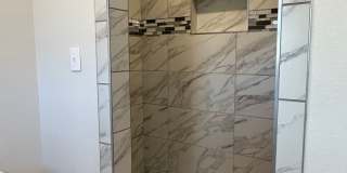 Beautiful Home on the Eastside! Gallery 16