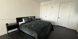 150 E Robinson St Gallery 13