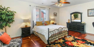 Parker Townhome: Luxurious Furnished Townhome, Attached 2 Car Garage, $300 Utility Fee Parker Townhome: Luxurious Furnished Townhome, Attached 2 Car Garage, $300 Utility Fee Gallery 18